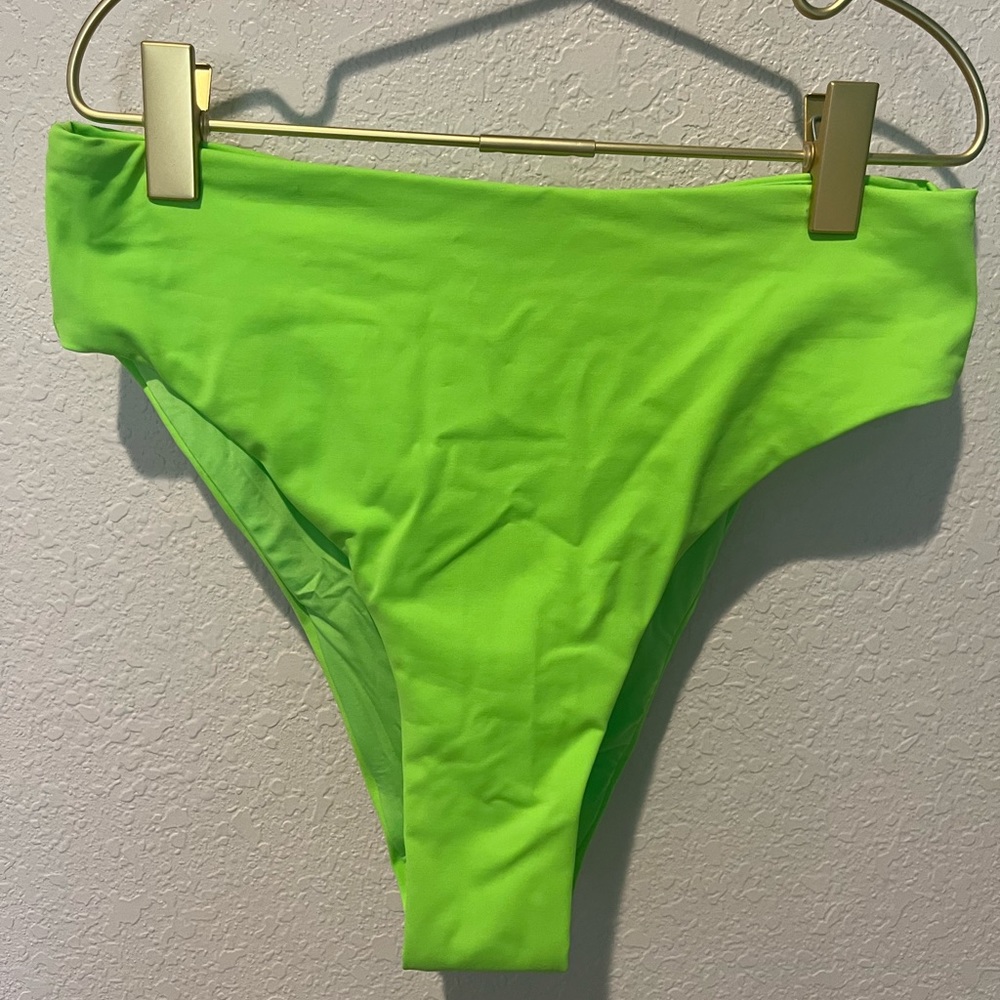 Skims Swim Lime green bikini bottom size Small